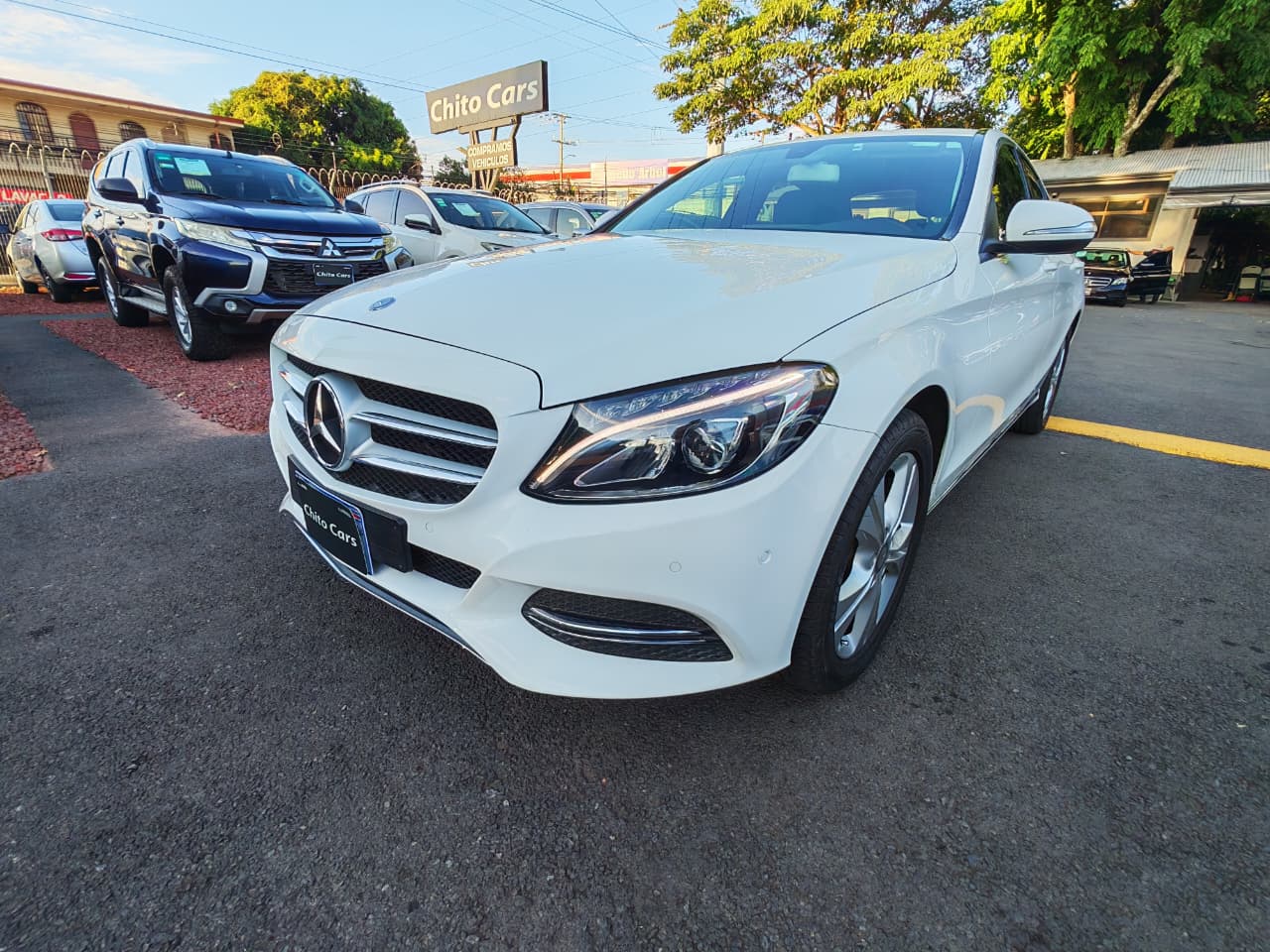 Mercedes Benz C 180 2015 Automático 4x2